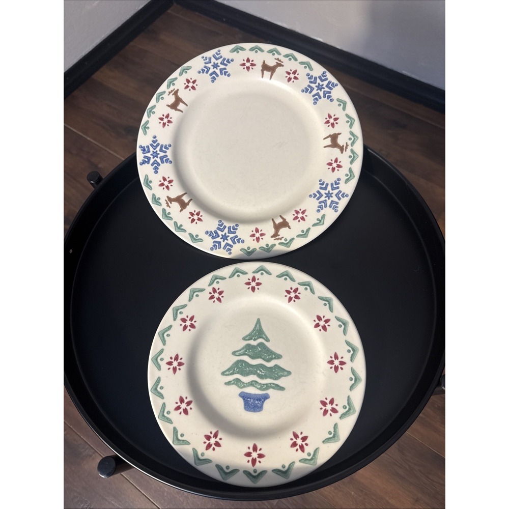Vintage Pfaltzgraff Christmas Plates Set 2 Reindeer Tree 10" Dinner 8" Salad USA